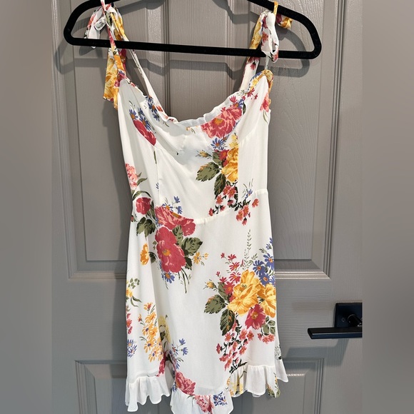 Reformation Christine Dress - Picture 2 of 5